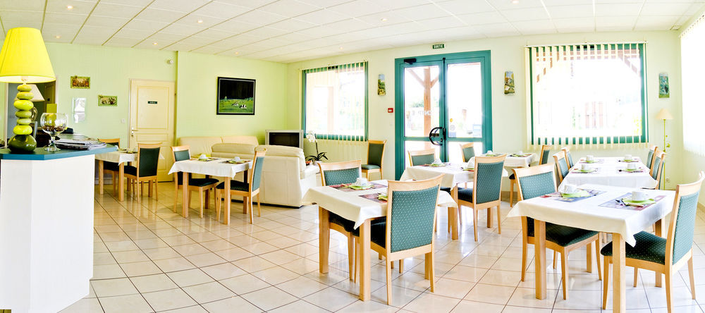 Logis Le Relais De Vacherauville Ngoại thất bức ảnh