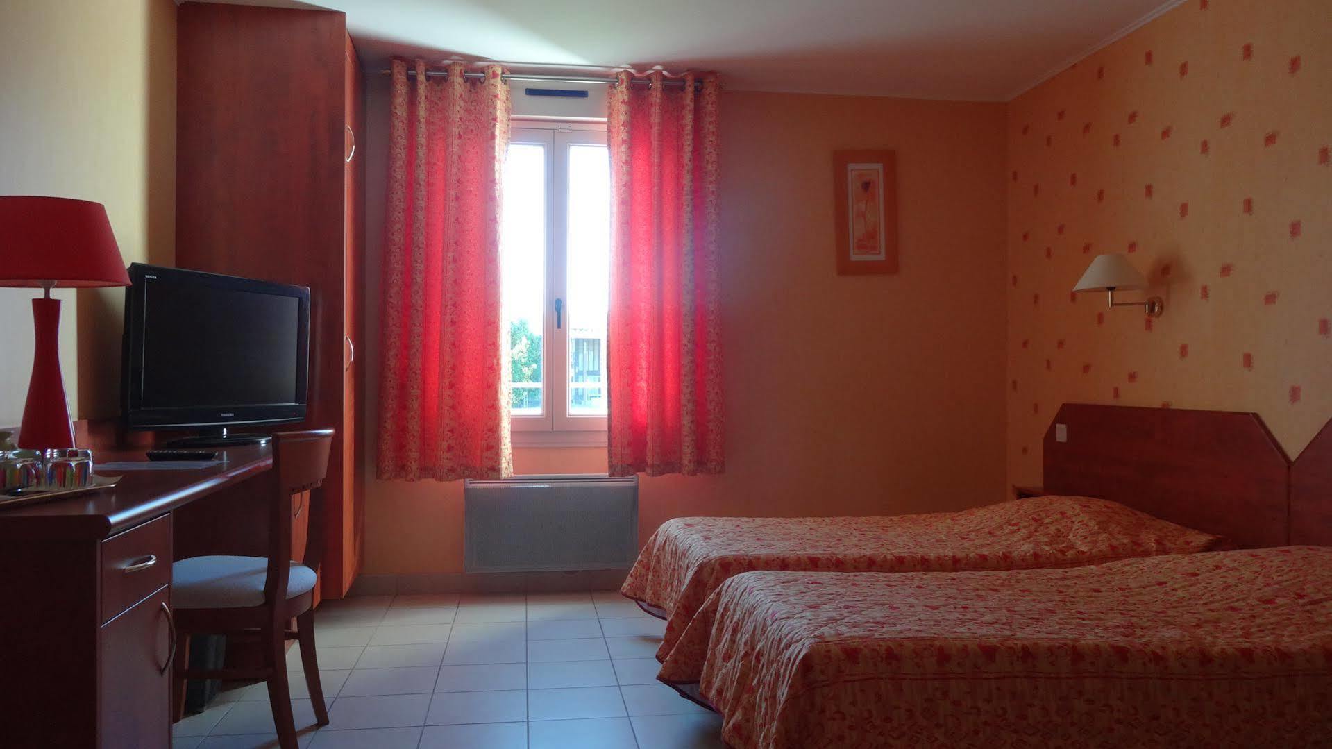 Logis Le Relais De Vacherauville Ngoại thất bức ảnh