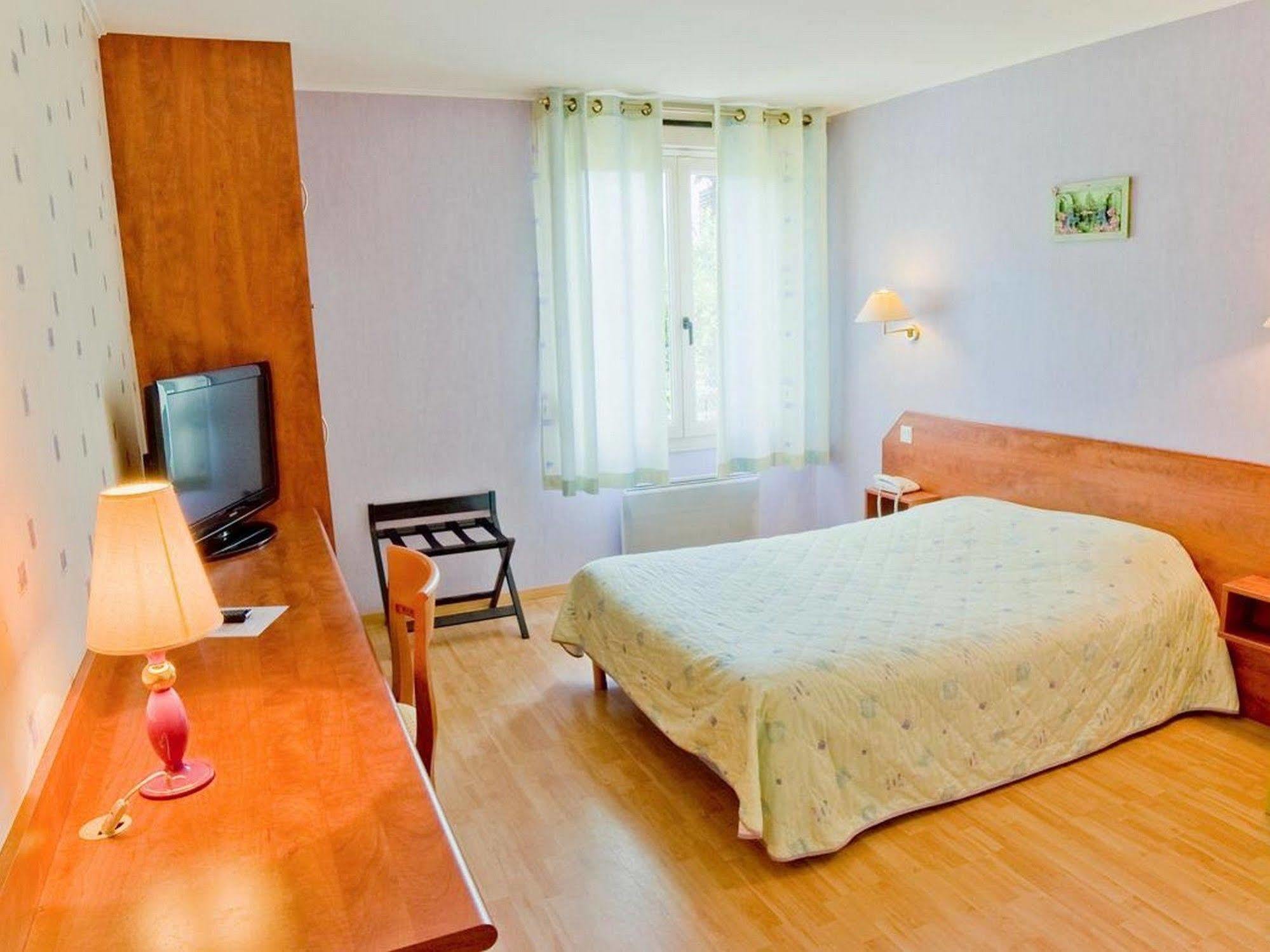 Logis Le Relais De Vacherauville Ngoại thất bức ảnh
