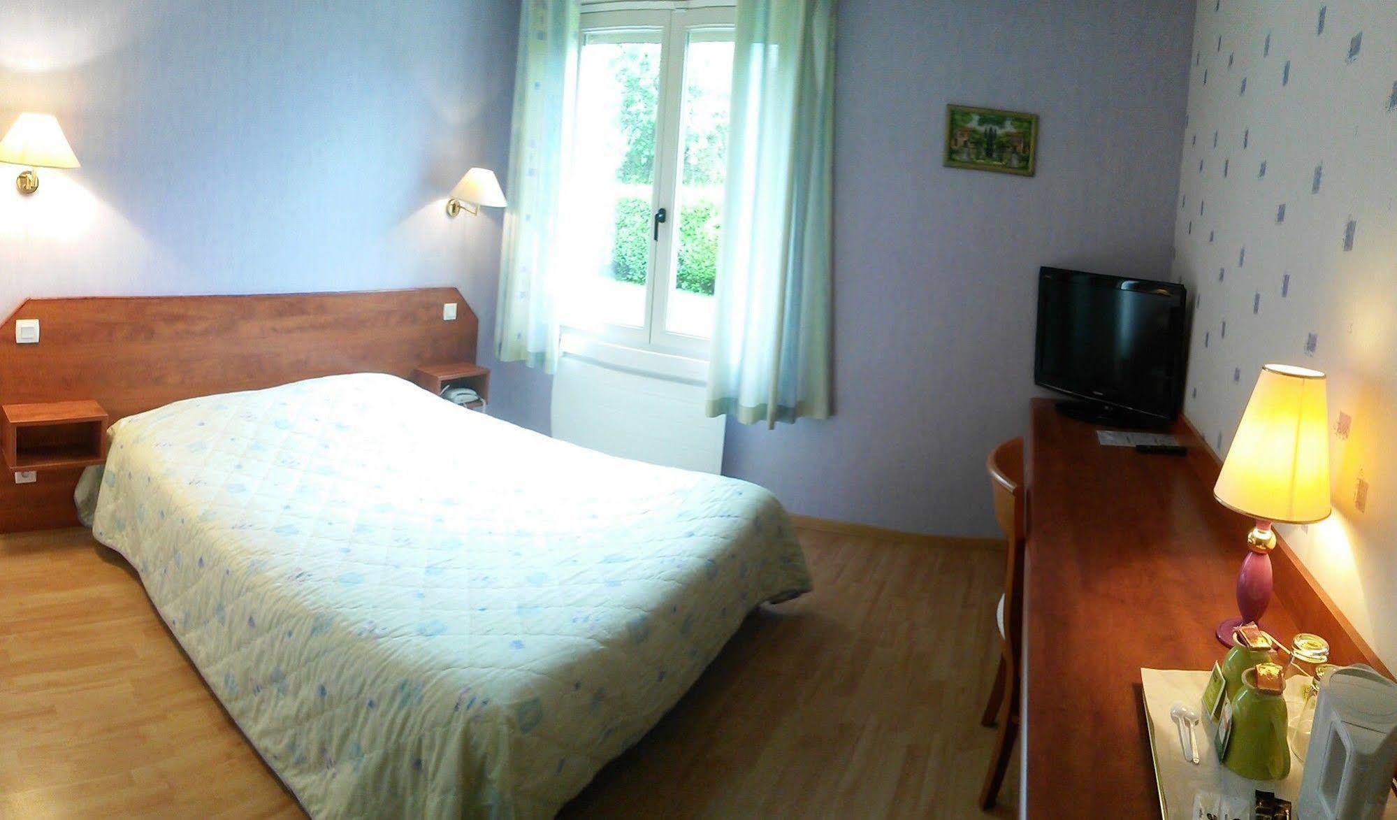 Logis Le Relais De Vacherauville Ngoại thất bức ảnh